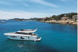 Ferretti Yachts 550 